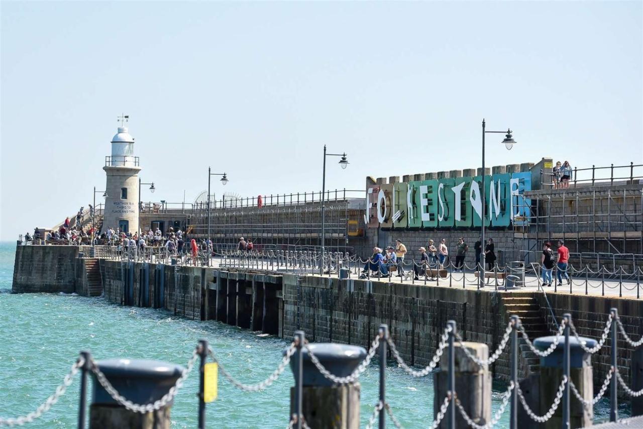Wonderful West End - Parking Inc Apartman Folkestone Kültér fotó